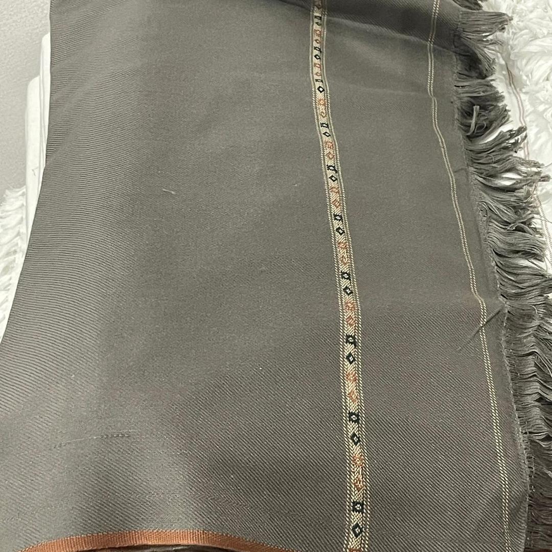 J. Luxurious 1 Pc Grey Wool Shawl - Plain Texture Design